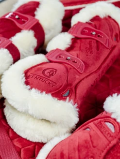 Kentucky Horsewear Kentucky Velvet Fleece Bamboo Tendon & Fetlock Boots Red -Lemieux Store 15 201bb506 3604 4344 999f f3d9296a71a4