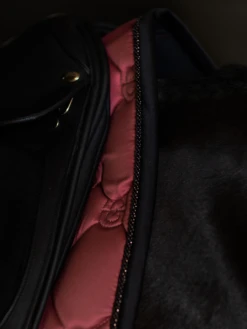 Equestrian Stockholm Dressage Saddle Pad Soft Rouge -Lemieux Store ES Soft Rouge 2