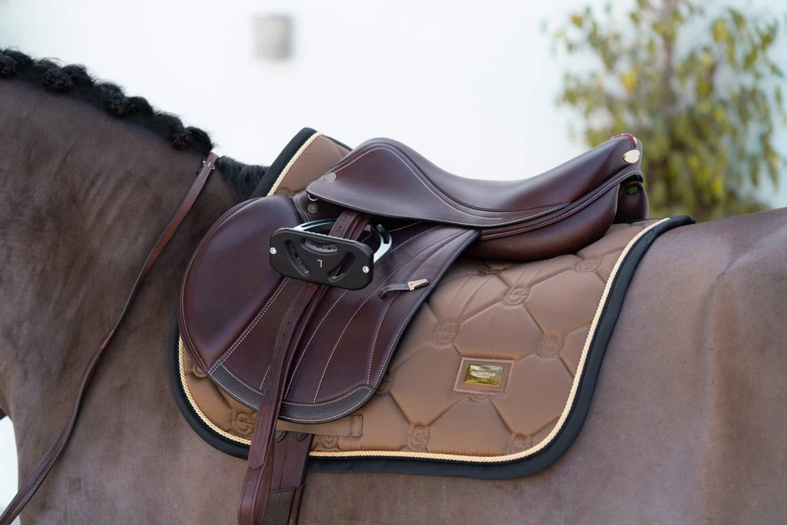 Equestrian Stockholm Jump Saddle Pad Golden Brass 2 Equestrian Stockholm Jump Saddle Pad Golden Brass - Image 2