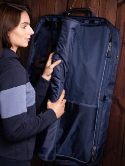 LeMieux Twin Bridle Bag Navy 10 LeMieux Twin Bridle Bag Navy -Lemieux Store it04967 lifestyle twinbridlebag navy 6