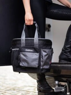 LeMieux Grooming Bag Black -Lemieux Store it04968 lifestyle groomingbag black 3