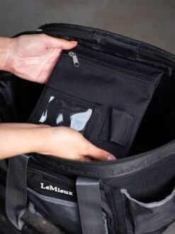 LeMieux Grooming Bag Black -Lemieux Store it04968 lifestyle groomingbag black 6