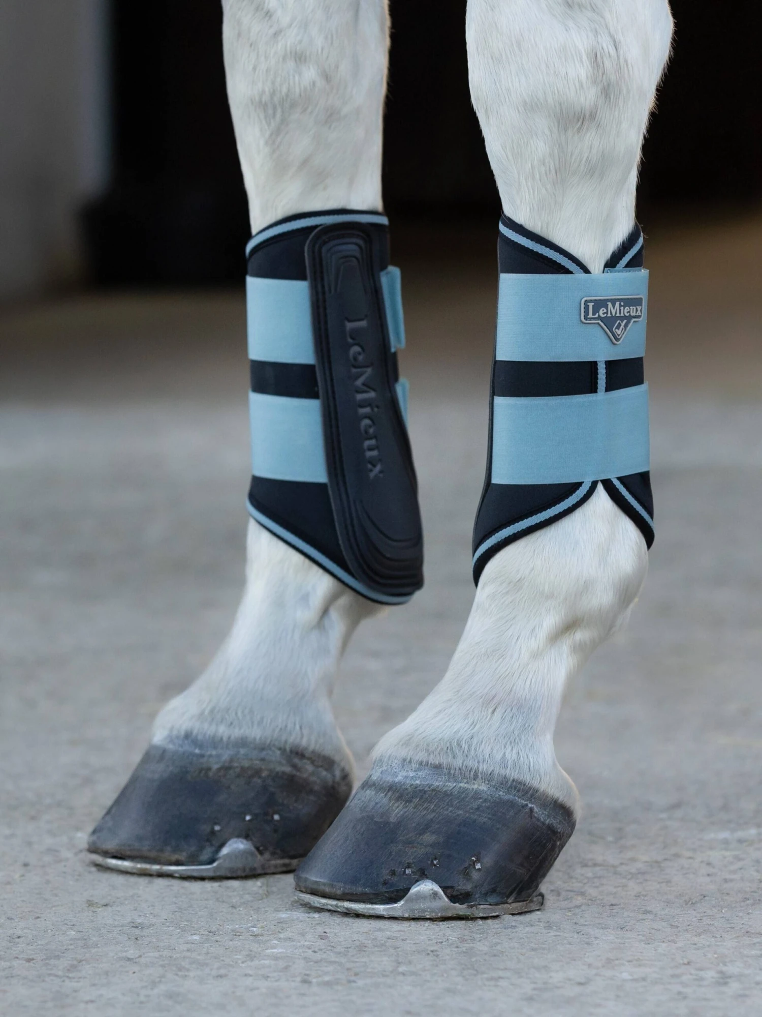 LeMieux Grafter Brushing Boots Glacier 2 LeMieux Grafter Brushing Boots Glacier - Image 2