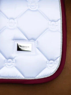 Equestrian Stockholm Dressage Saddle Pad White Perfection Bordeaux -Lemieux Store white bordeaux dressage saddle pad dressyrschabrak dressurschabracke dressuur zadeldekje hov